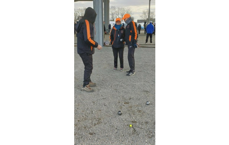 Au boulodrome de Treillieres